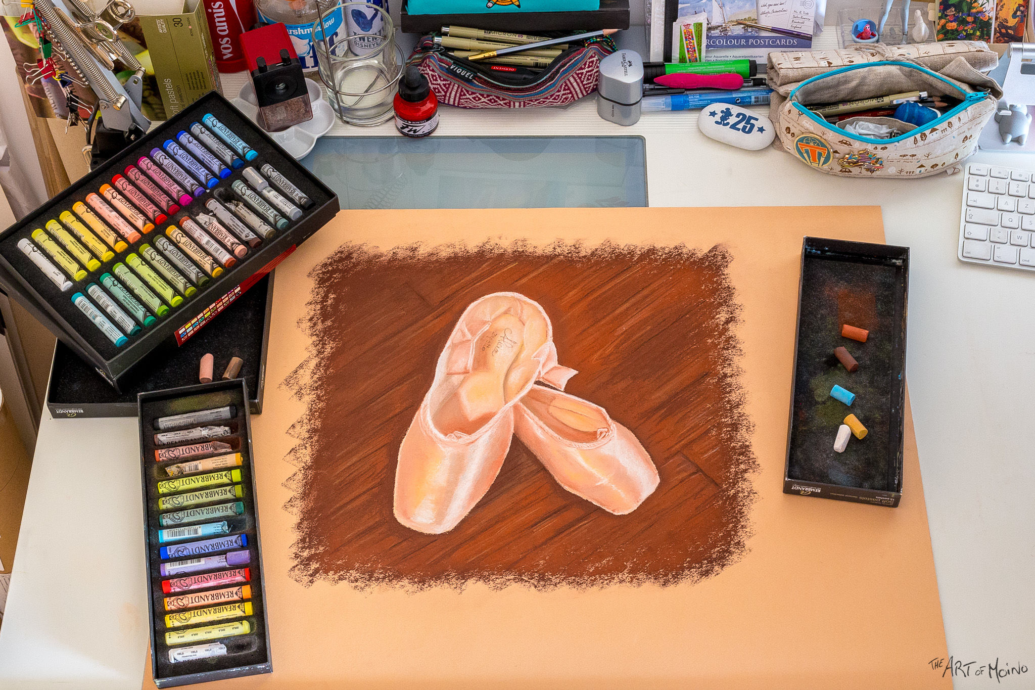 Chaussons de danse dessiné aux pastels